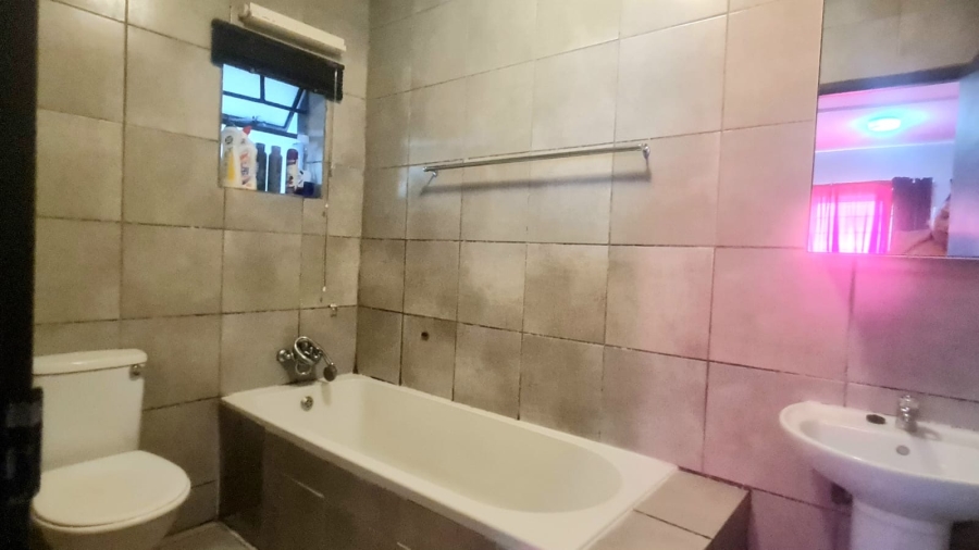 2 Bedroom Property for Sale in Belhar Western Cape